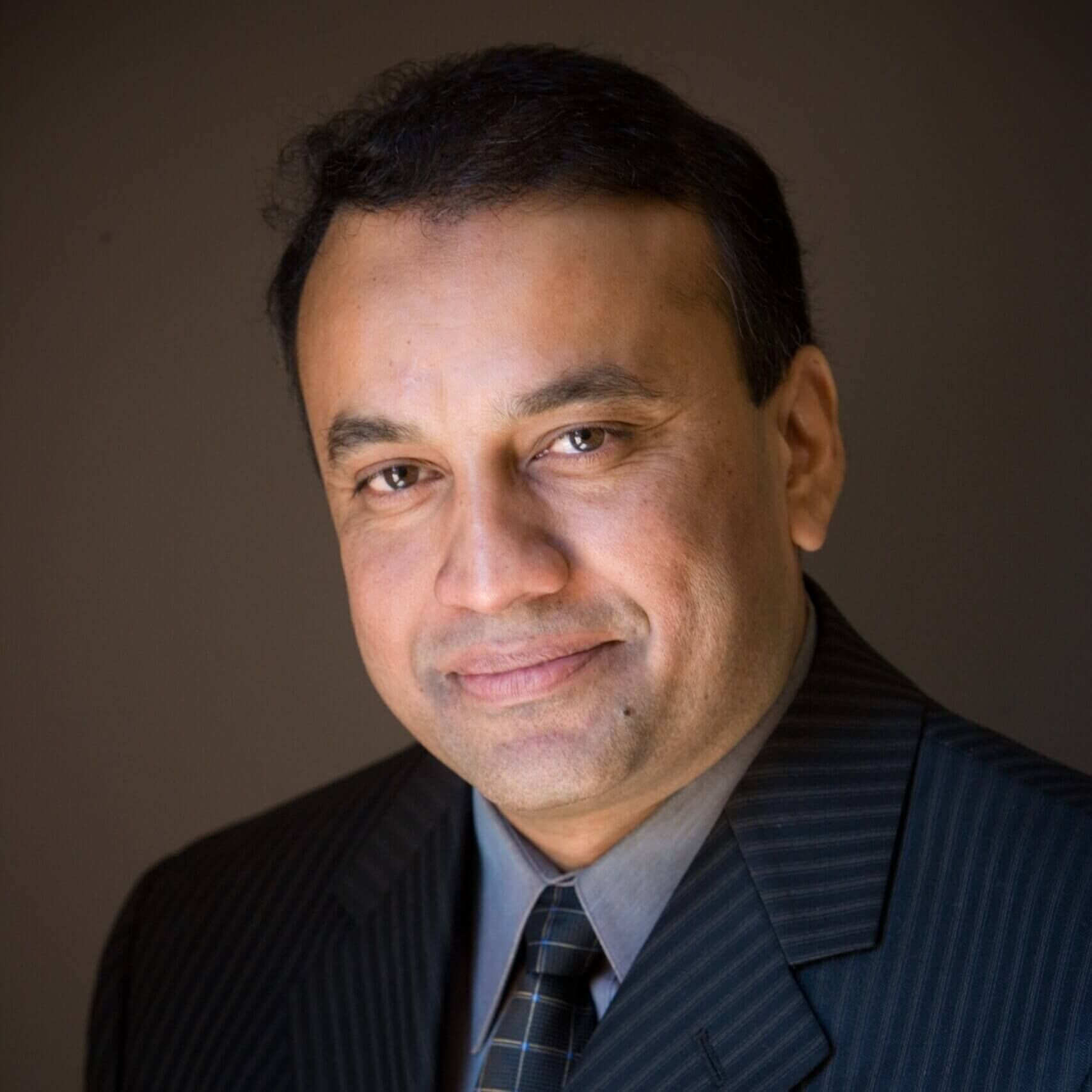 Sana-Khan-MD-PhD-Color-scaled (1)