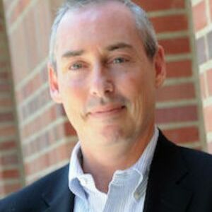 Schnur-1-200x230 headshot