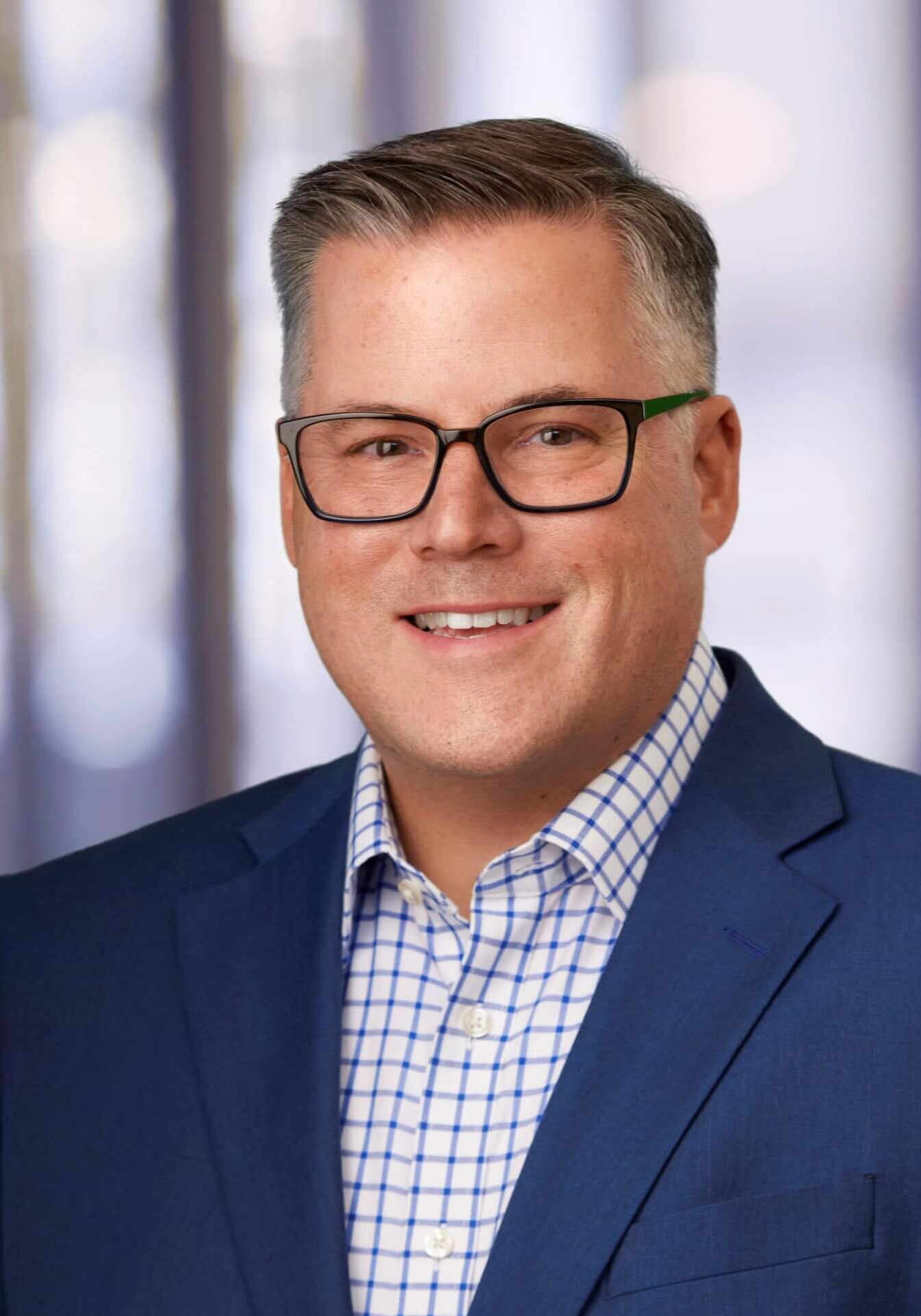 thumbnail_Geoffrey Baum Karlin Headshot (1)